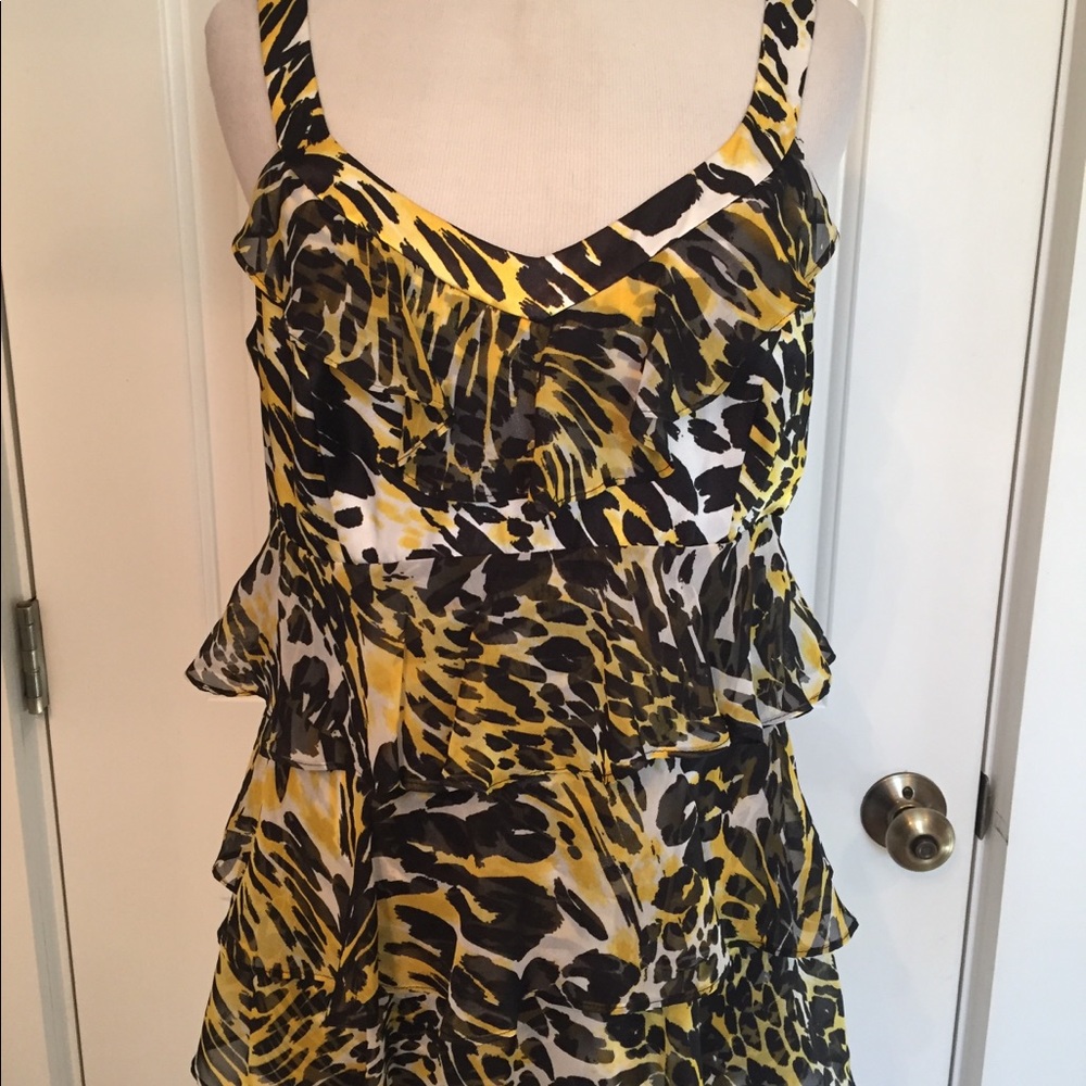 CACHE TANK TOP BLOUSE BLACK YELLOW WHITE PRINT TIERS RUFFLES SLEEVELESS Size M